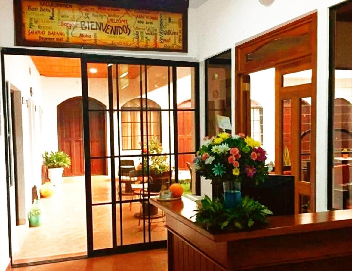 Hostal Las Puertas Santa Ana Luaran gambar