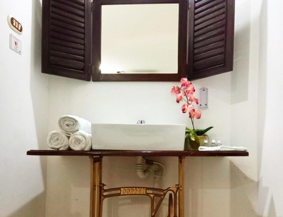 Hostal Las Puertas Santa Ana Luaran gambar