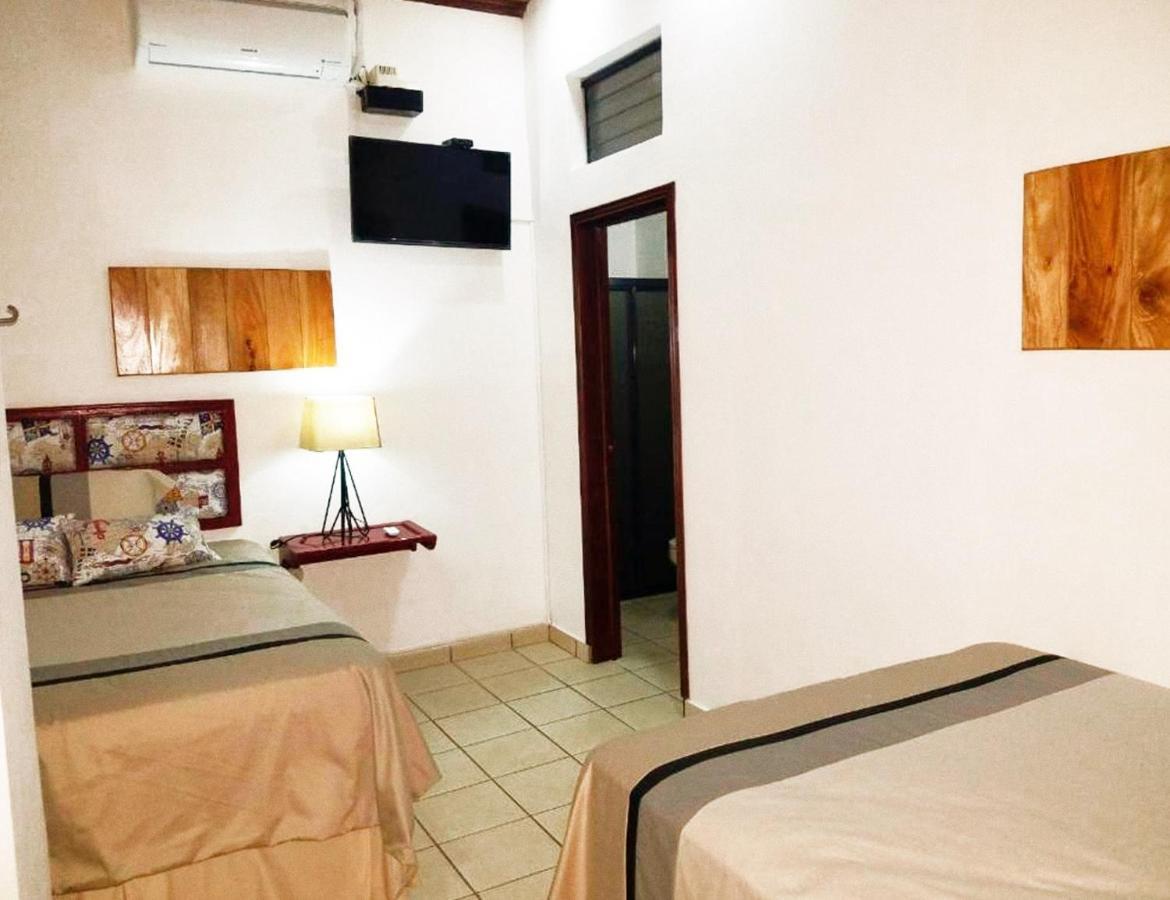 Hostal Las Puertas Santa Ana Luaran gambar