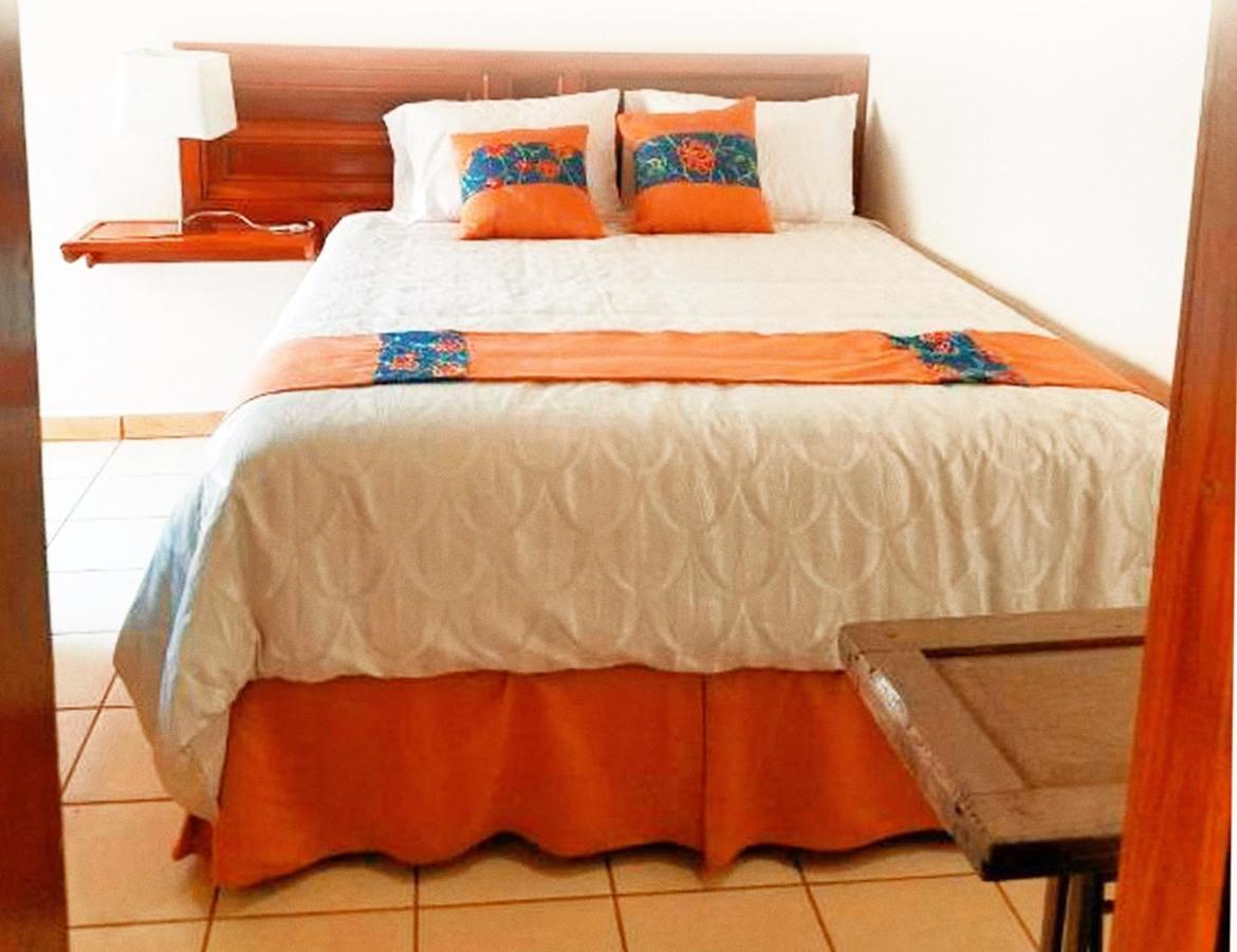 Hostal Las Puertas Santa Ana Luaran gambar