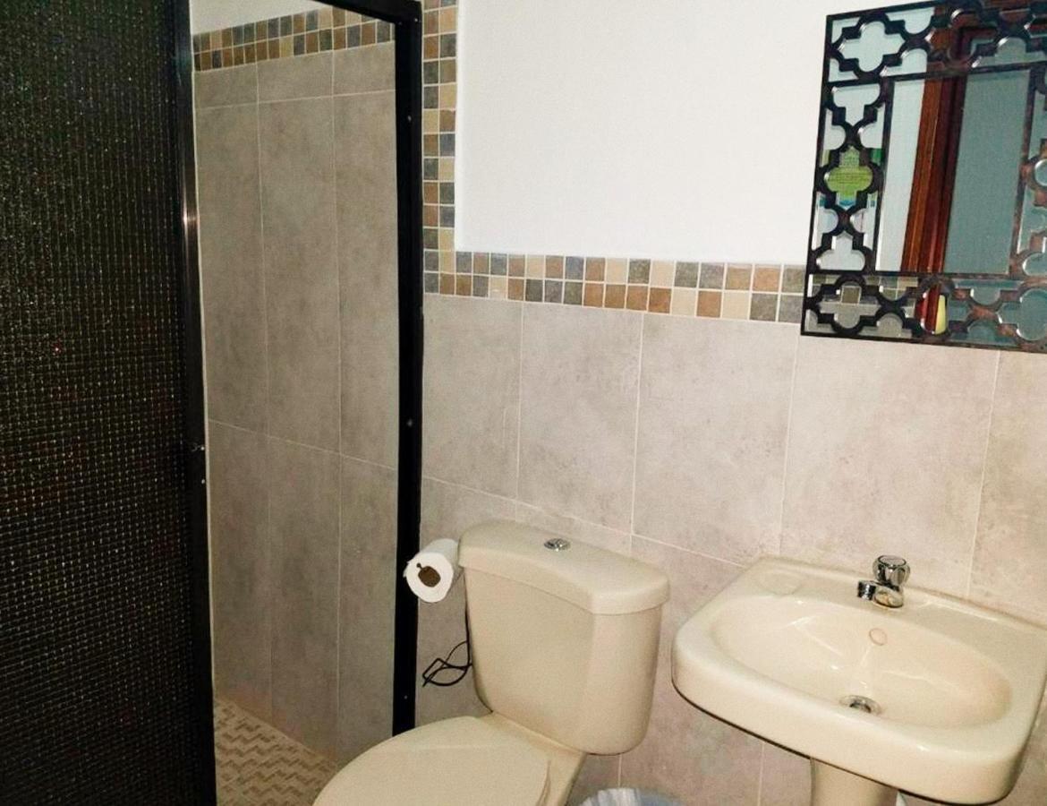 Hostal Las Puertas Santa Ana Luaran gambar